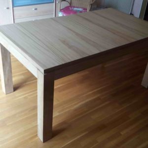 Table moderne en bois